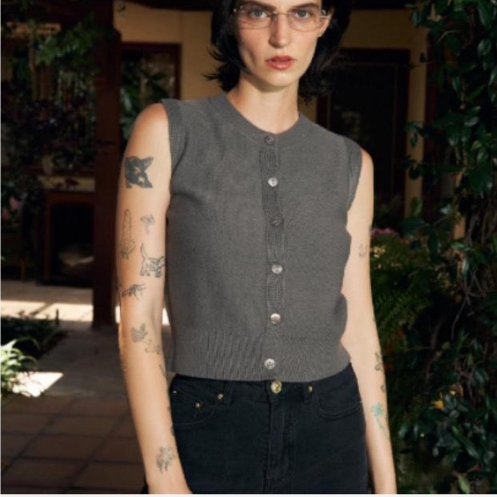 Fashion Brand Company - Sweater Vest - Gray